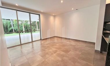 SE ALQUILA HERMOSA CASA CAMPESTRE SECTOR PUEBLITO CAFETERO PEREIRA