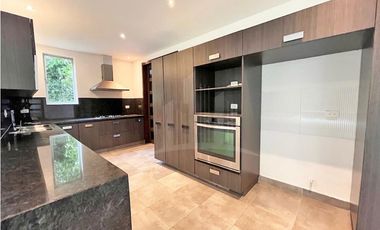 SE ALQUILA HERMOSA CASA CAMPESTRE SECTOR PUEBLITO CAFETERO PEREIRA