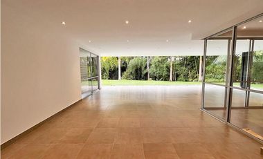 SE ALQUILA HERMOSA CASA CAMPESTRE SECTOR PUEBLITO CAFETERO PEREIRA