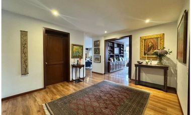 Emaus Espectacular Apartamento Clásico con Balcón