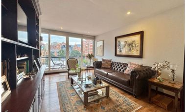 Emaus Espectacular Apartamento Clásico con Balcón