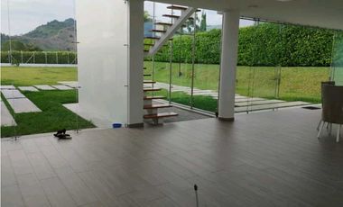 VENDO CASA DE LUJO EN COMBIA, PEREIRA, RISARALDA LG