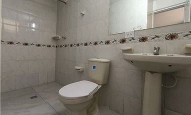 Apartamento en renta tradicional, vivienda-comercio en conquistadores