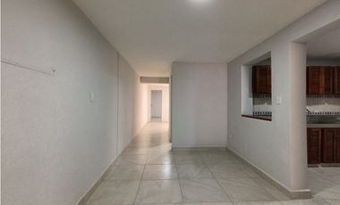 Apartamento en renta tradicional, vivienda-comercio en conquistadores