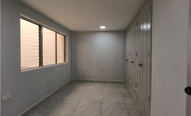 Apartamento en renta tradicional, vivienda-comercio en conquistadores