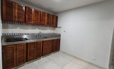 Apartamento en renta tradicional, vivienda-comercio en conquistadores