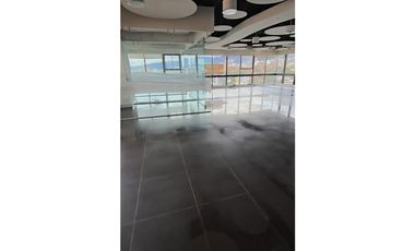 ARRIENDO OFICINA EDIFICIO SKANDIA BOGOTA