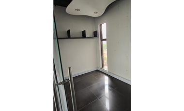 ARRIENDO OFICINA EDIFICIO SKANDIA BOGOTA