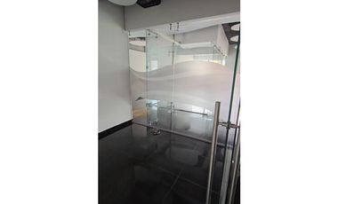 ARRIENDO OFICINA EDIFICIO SKANDIA BOGOTA