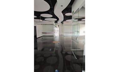 ARRIENDO OFICINA EDIFICIO SKANDIA BOGOTA