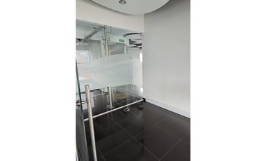 ARRIENDO OFICINA EDIFICIO SKANDIA BOGOTA