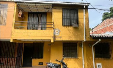 Casa en venta 2 pisos independientes en Birmania-Cuba