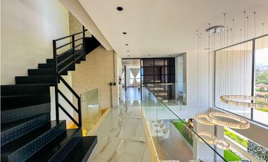 Apartamento en Arriendo Amoblado en Envigado