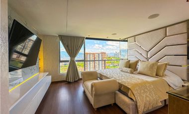 Apartamento en Arriendo Amoblado en Envigado