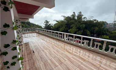 🌿 FINCA EN ALTAGRACIA – PISCINA, CANCHA Y AMPLIA CAPACIDAD