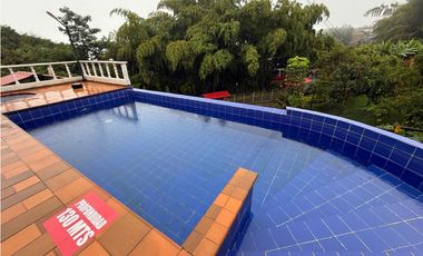 🌿 FINCA EN ALTAGRACIA – PISCINA, CANCHA Y AMPLIA CAPACIDAD