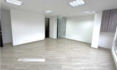 Oficina con excelente ubicación, Quinta Paredes | 39 m²
