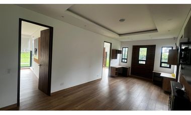 Chía, DOMOTIZADA, BOSQUES DE CHIA, 3.200 M2 lote, 325 M2 construidos