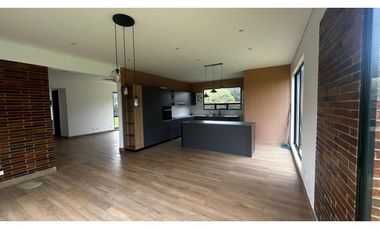 Chía, DOMOTIZADA, BOSQUES DE CHIA, 3.200 M2 lote, 325 M2 construidos