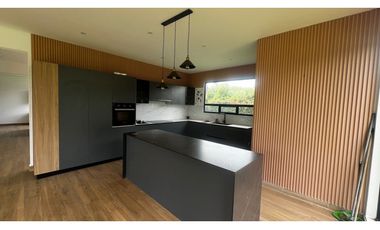 Chía, DOMOTIZADA, BOSQUES DE CHIA, 3.200 M2 lote, 325 M2 construidos