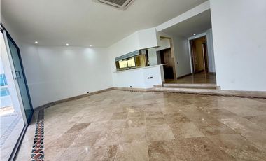 SE VENDE APARTAMENTO EN CASTILLOGRANDE - CASA BLANCA