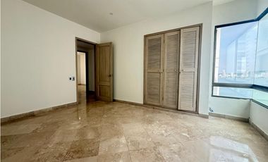 SE VENDE APARTAMENTO EN CASTILLOGRANDE - CASA BLANCA