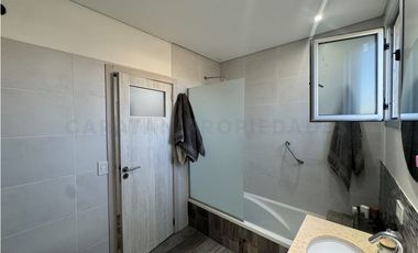 Venta - Casa en Puerto Roldan