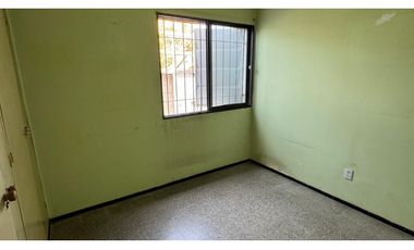 Casa  / 4 Ambientes / Miguel Cané (Perú y Bosco)