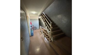 Departamento con dos dormitorios sobre Av. Rocca a la venta