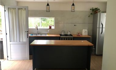 EN VENTA CASA EN LAS GOLONDRINAS