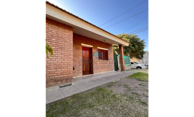 ALQUILER-CASA 2 DORM-PATIO Y COCHERA-JESUS MARIA