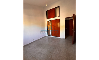ALQUILER-CASA 2 DORM-PATIO Y COCHERA-JESUS MARIA