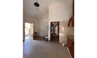 ALQUILER-CASA 2 DORM-PATIO Y COCHERA-JESUS MARIA