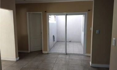 Casa en ALQUILER, Riobamba al 1300 Merlo Sur