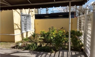 Casa en ALQUILER, Riobamba al 1300 Merlo Sur