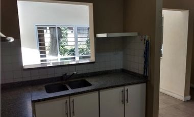 Casa en ALQUILER, Riobamba al 1300 Merlo Sur