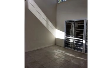 Casa en ALQUILER, Riobamba al 1300 Merlo Sur