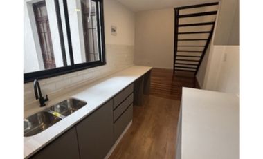 OPORTUNIDAD !!! PH A ESTRENAR DE 3 AMBIENTES CON PATIO