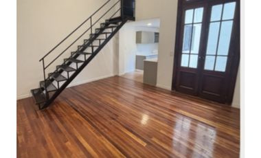 OPORTUNIDAD !!! PH A ESTRENAR DE 3 AMBIENTES CON PATIO