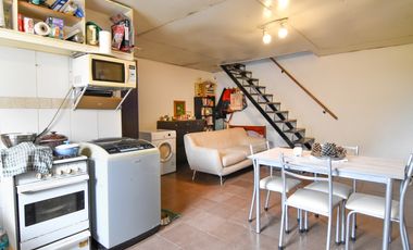 3 propiedades en block con garage, patio y quincho - Mexico y Castelli