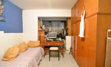 3 propiedades en block con garage, patio y quincho - Mexico y Castelli