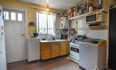 3 propiedades en block con garage, patio y quincho - Mexico y Castelli