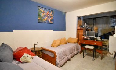 3 propiedades en block con garage, patio y quincho - Mexico y Castelli