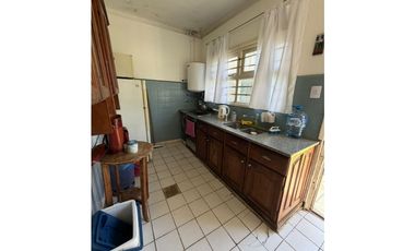 VENTA - Chalet 3 amb, con quincho + parrilla - Zona Punta Mogotes