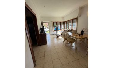 VENTA - Chalet 3 amb, con quincho + parrilla - Zona Punta Mogotes