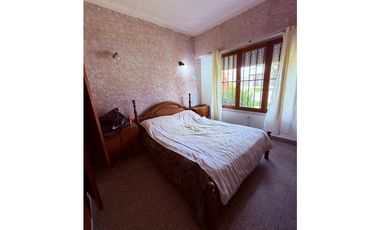 VENTA - Chalet 3 amb, con quincho + parrilla - Zona Punta Mogotes