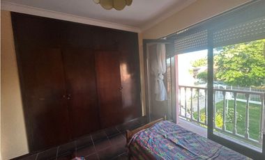 ALQUILER 24 MESES - Casa 4 amb, cochera + amplia terraza - Parque Luro