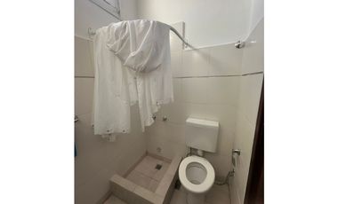 ALQUILER 24 MESES - Casa 4 amb, cochera + amplia terraza - Parque Luro