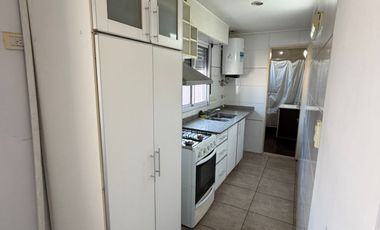 Monoambiente en alquiler sobra Av. Crovara en Villa Madero