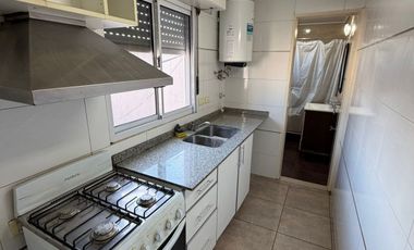 Monoambiente en alquiler sobra Av. Crovara en Villa Madero
